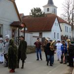 Masopustní tradice v Borotíně trvá minimálně 30 let. Maškary končí posezením v Kamenné Lhotě