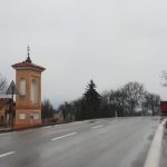 Výjezdy z Drahonic berou někteří řidiči jako závodní dráhu. Nově je přibrzdí zpomalovací ostrůvky