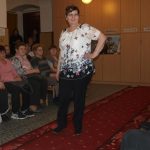 Ženy si k svátku nadělily módní přehlídku velikostí XXL
