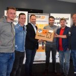 Fotbalistům všech okresů bude pomáhat defibrilátor