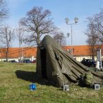 Na hraničních přechodech stráží 15. ženijní pluk, pomáhá i stavět odběrová místa