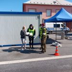 Policistům v Dolním Dvořišti poslaly dobroty seniorky z Větřní