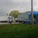 Vážná nehoda u Velešína. Střet dvou kamionů a osobního auta