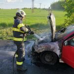 V Ševětíně shořelo auto