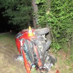 S půllitrem červeného vína auto nezvládla