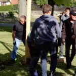 V Kloužovicích u Chýnova obnovili tradici. Již třetím rokem staví májku