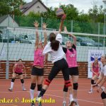 Táborské hráčky přichystaly turnaj Jordán Cup pro deset týmů. Vítězství vybojovaly volejbalistky Hosína