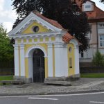 V Písku U Kapličky se dnes slaví grilováním na terase