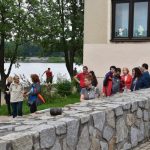 Pamětní deska u Jordánu připomíná básníka, muzikanta a cestovatele Lumíra Slabého