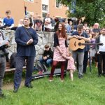 Pamětní deska u Jordánu připomíná básníka, muzikanta a cestovatele Lumíra Slabého