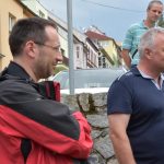 Pamětní deska u Jordánu připomíná básníka, muzikanta a cestovatele Lumíra Slabého