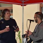 Pamětní deska u Jordánu připomíná básníka, muzikanta a cestovatele Lumíra Slabého