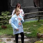 Pocitový chodníček v přírodní zahradě botanické zahrady láká k prozkoumání