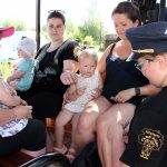 V dačické zahradě jezdí vlak tažený parní lokomotivou