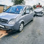 Mezi Drhovicemi a Oltyní se srazila čtyři auta