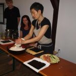 Příprava suši s Kaori Okano nabídla i vhled do japonského životního stylu
