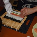 Příprava suši s Kaori Okano nabídla i vhled do japonského životního stylu
