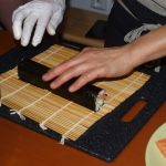 Příprava suši s Kaori Okano nabídla i vhled do japonského životního stylu