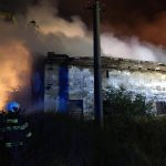 U požáru skladu v České Olešné byl vyhlášen druhý stupeň požárního poplachu