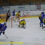 Vítězný gól v oslabení! Bárta ujel všem a překlopil zápas definitivně na stranu kohoutů