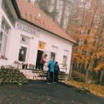 Nedělní přípravy na uctění památky zesnulých byly klidné