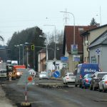 Dopravu na výjezdu z Jindřichova Hradce směrem na Prahu brzdí oprava silnice