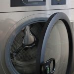 Sestava mycího centra v Táboře již slouží k dekontaminaci hasičských zásahových oděvů