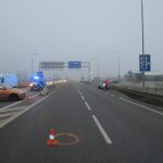 Řidič se chtěl otáčet v mlze