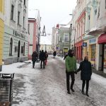 Centrum Jindřichova Hradce znovu ožilo. Fronty před obchody se netvoří