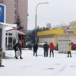 Centrum Jindřichova Hradce znovu ožilo. Fronty před obchody se netvoří