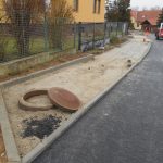 Oprava ulice Ke Mlýnu v Radouňce se v prosinci o týden protáhne. Pokračovat bude na jaře