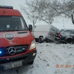 Včerejší sněžení přineslo zvýšený počet výjezdů také hasičům