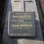 Ve Lnářích vznikly čestné hroby významných osobností