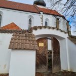 VÝLETY: Od nejstaršího kostela k jelenům a za záhadným kamenem
