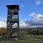VÝLETY: Cestou na rozhlednu potkáte kapli i strašidlo