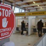 Kromě očkování zjišťovali ve strakonickém OČKU i množství protilátek po první dávce
