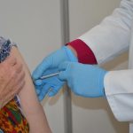 Kromě očkování zjišťovali ve strakonickém OČKU i množství protilátek po první dávce