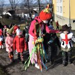 Dětský masopustní průvod potěšil lidi na sídlišti Šumavská