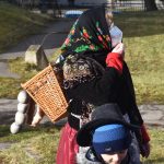Dětský masopustní průvod potěšil lidi na sídlišti Šumavská
