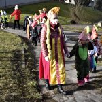 Dětský masopustní průvod potěšil lidi na sídlišti Šumavská