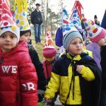 Dětský masopustní průvod potěšil lidi na sídlišti Šumavská