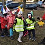 Dětský masopustní průvod potěšil lidi na sídlišti Šumavská