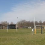 V Králově Lhotě nemají fotbal kvůli sporu s majitelem hřiště už osm let. Komu patří hřiště v jiných obcích?