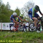Fialovi chyběl na vítěze jediný bod! Cyklisté bojovali o bednu na Táborských okruzích