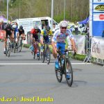 Fialovi chyběl na vítěze jediný bod! Cyklisté bojovali o bednu na Táborských okruzích