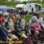 Fialovi chyběl na vítěze jediný bod! Cyklisté bojovali o bednu na Táborských okruzích