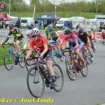 Fialovi chyběl na vítěze jediný bod! Cyklisté bojovali o bednu na Táborských okruzích
