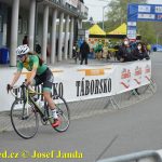 Fialovi chyběl na vítěze jediný bod! Cyklisté bojovali o bednu na Táborských okruzích