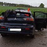 Náraz do stromu s tragickým koncem. Mladík nehodu nepřežil