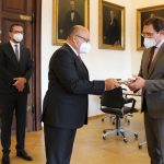 České Budějovice navštívil francouzský velvyslanec J. E. Alexis Dutertre. Jihočeské týdeníky položily otázku, proč Francie ve vrbětické kauze nepodpořila ČR vyhoštěním ruských diplomatů